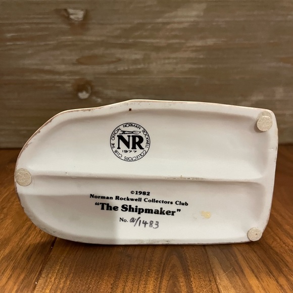 Norman Rockwell "The Shipmaker" Collectors Club Figurine - Picture 9 of 9